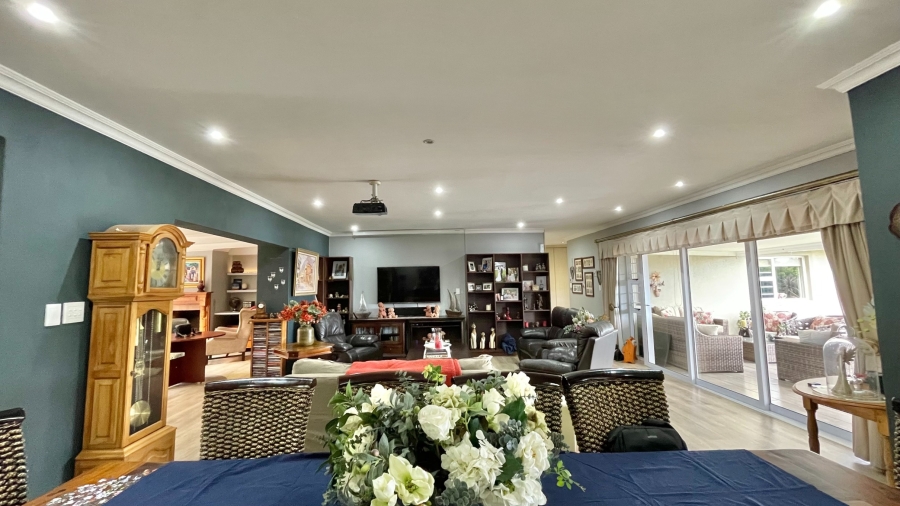 3 Bedroom Property for Sale in Helena Heights Western Cape